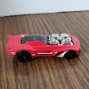 2020 Hot Wheels #193 Muscle Mania Rodger Dodger 2.0 red